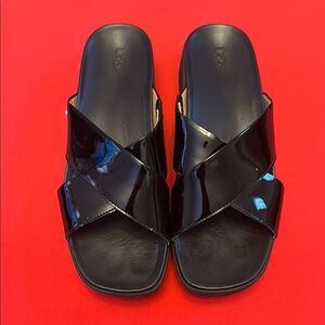 Great condition UGG Emily Black Slide Sandals